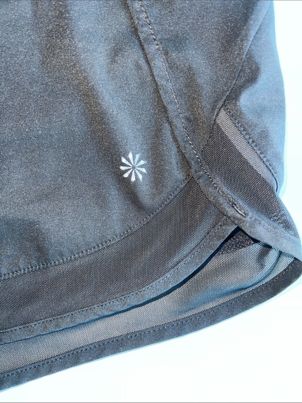 Athleta Mesh Racer Run Short 4” - Picture 3 of 5